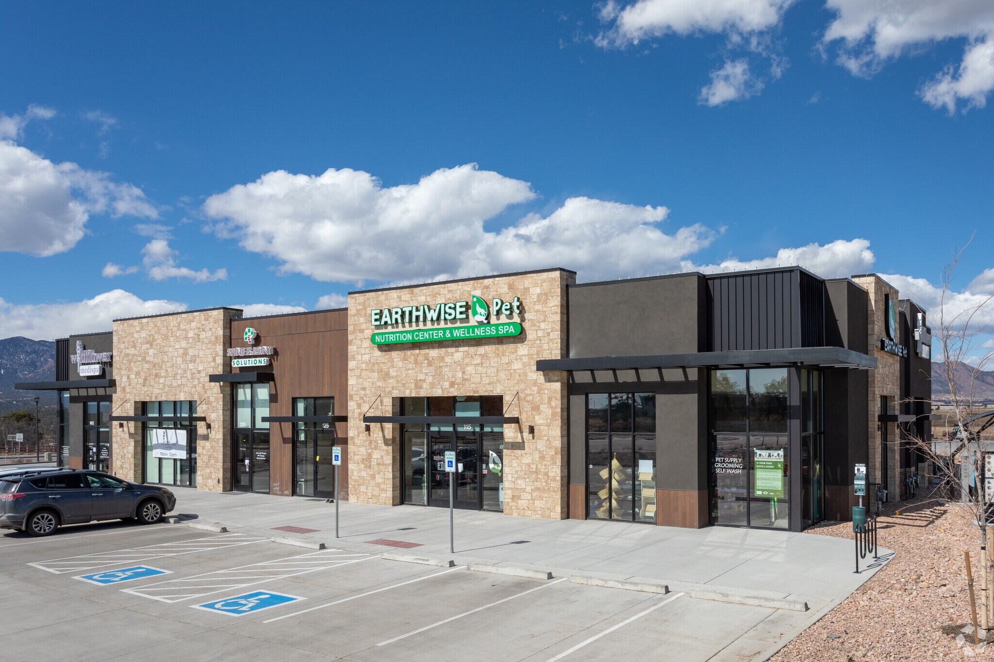 7 Spectrum Loop, Colorado Springs, CO for lease Primary Photo- Image 1 of 31