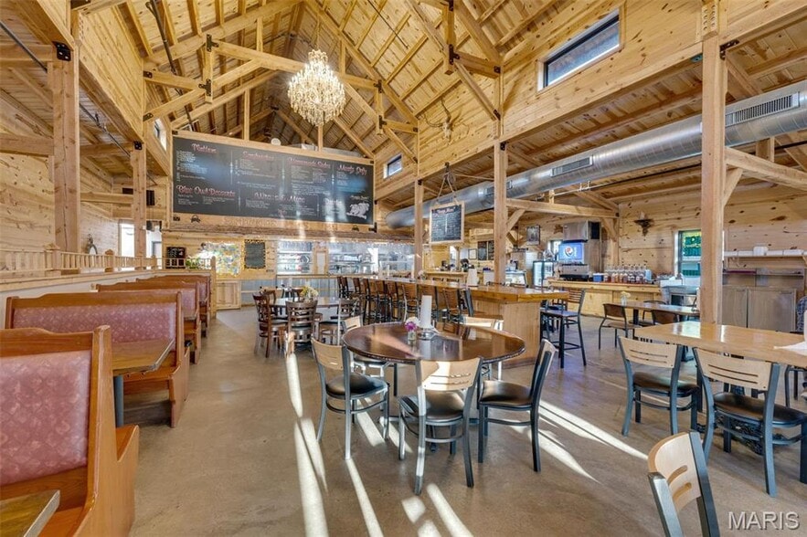 110 Old Meramec Station Rd, Ballwin, MO for sale - Building Photo - Image 3 of 8