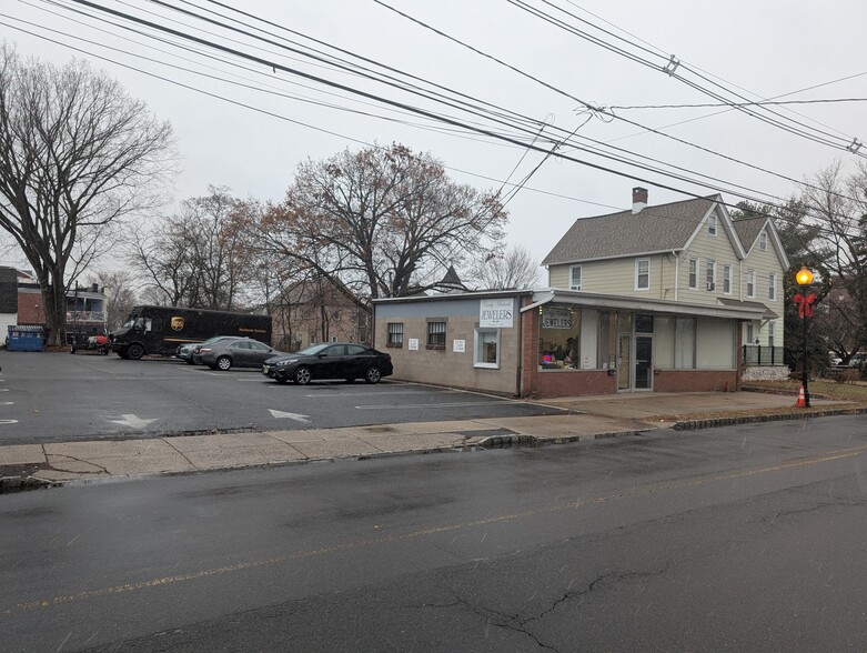 174-176 Front St, South Plainfield, NJ for sale - Building Photo - Image 3 of 6