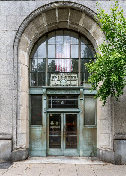 25 N Broadway, Tarrytown, NY à louer - Photo du bâtiment - Image 2 de 29