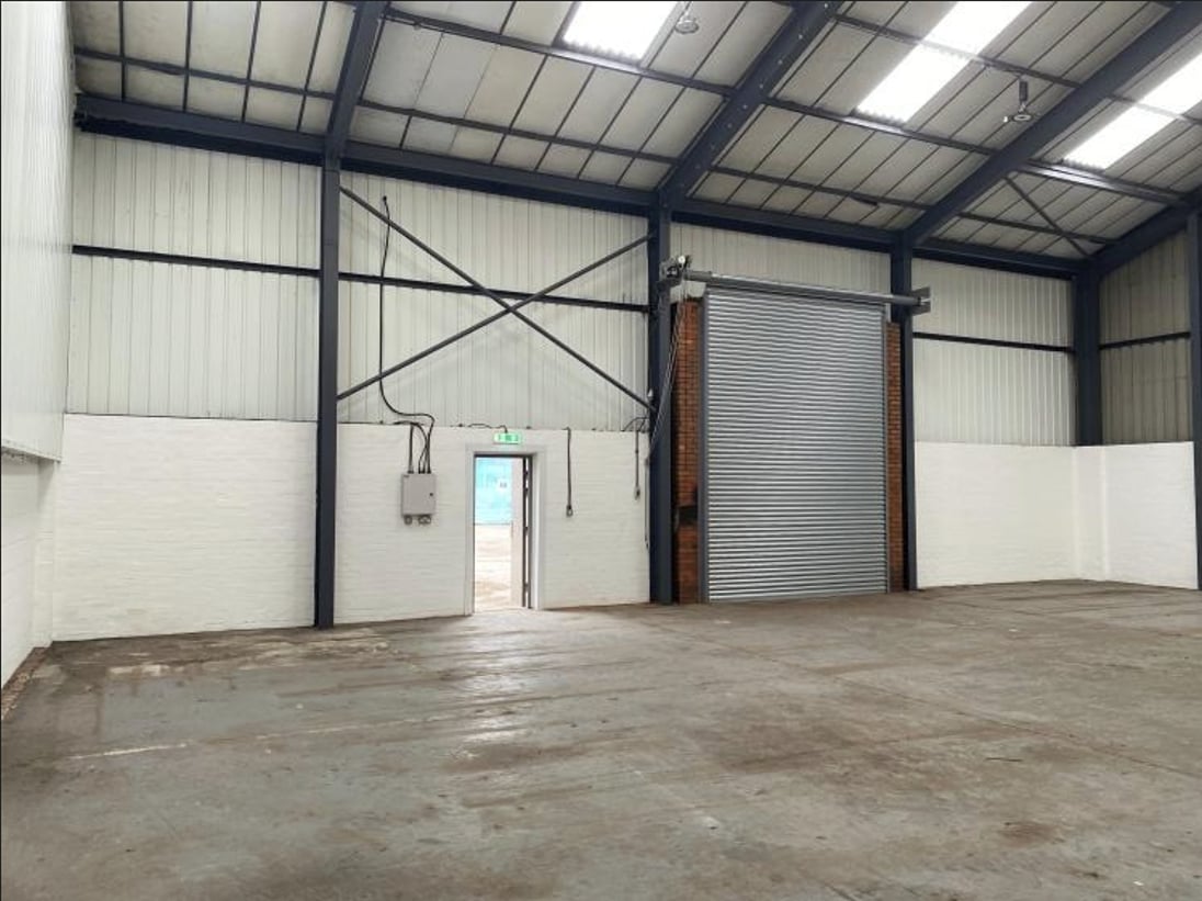 10 Station Rd, Wolverhampton for lease Interior Photo- Image 1 of 2