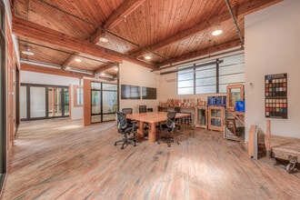 2450 6th Ave S, Seattle, WA for lease Interior Photo- Image 1 of 4