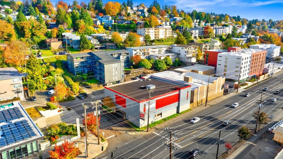 2656 15th Ave, Seattle, WA for sale - Building Photo - Image 2 of 6
