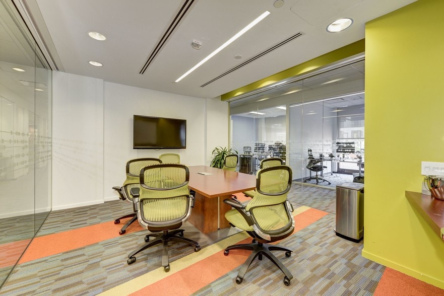 1765 Duke St, Alexandria, VA for lease - Interior Photo - Image 3 of 15