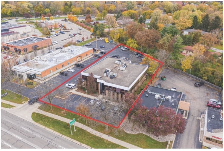42690 Woodward Ave, Bloomfield Hills, MI for lease - Building Photo - Image 3 of 7