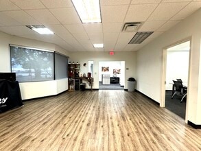 5440 NW 33rd Ave, Fort Lauderdale, FL à louer Photo intérieure- Image 1 de 31