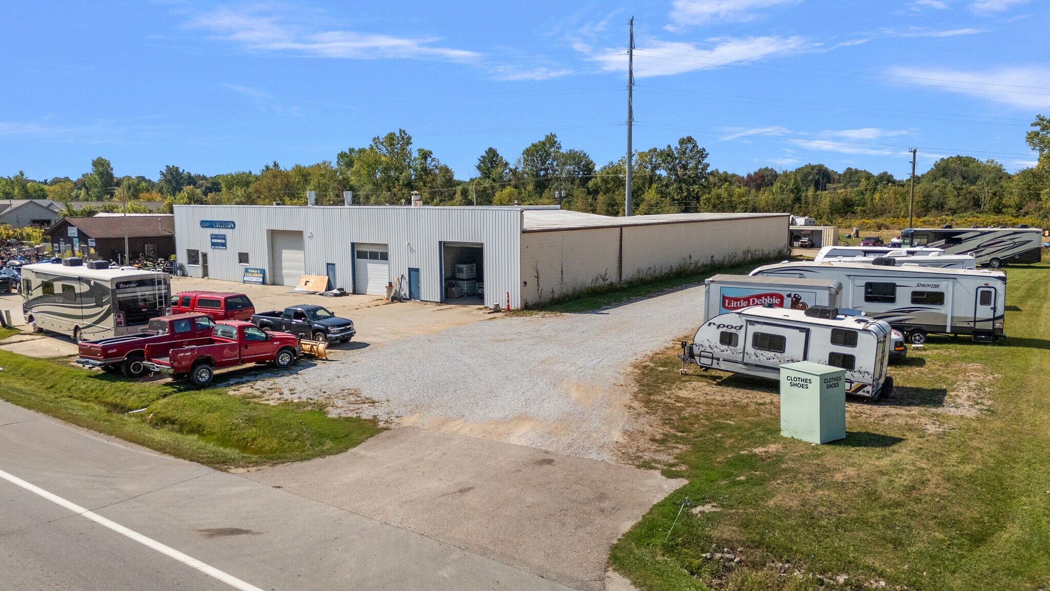 2025 N Lapeer Rd, Lapeer, MI à louer Photo intérieure- Image 1 de 9