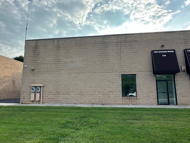 1107 Station Rd, Bellport Village, NY for lease - Building Photo - Image 2 of 7