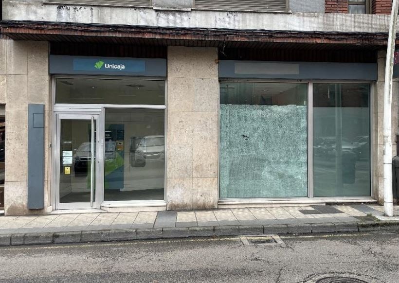 Langreo, AST 33900 - Unité - - - Photo intérieure - Image 1 of 1