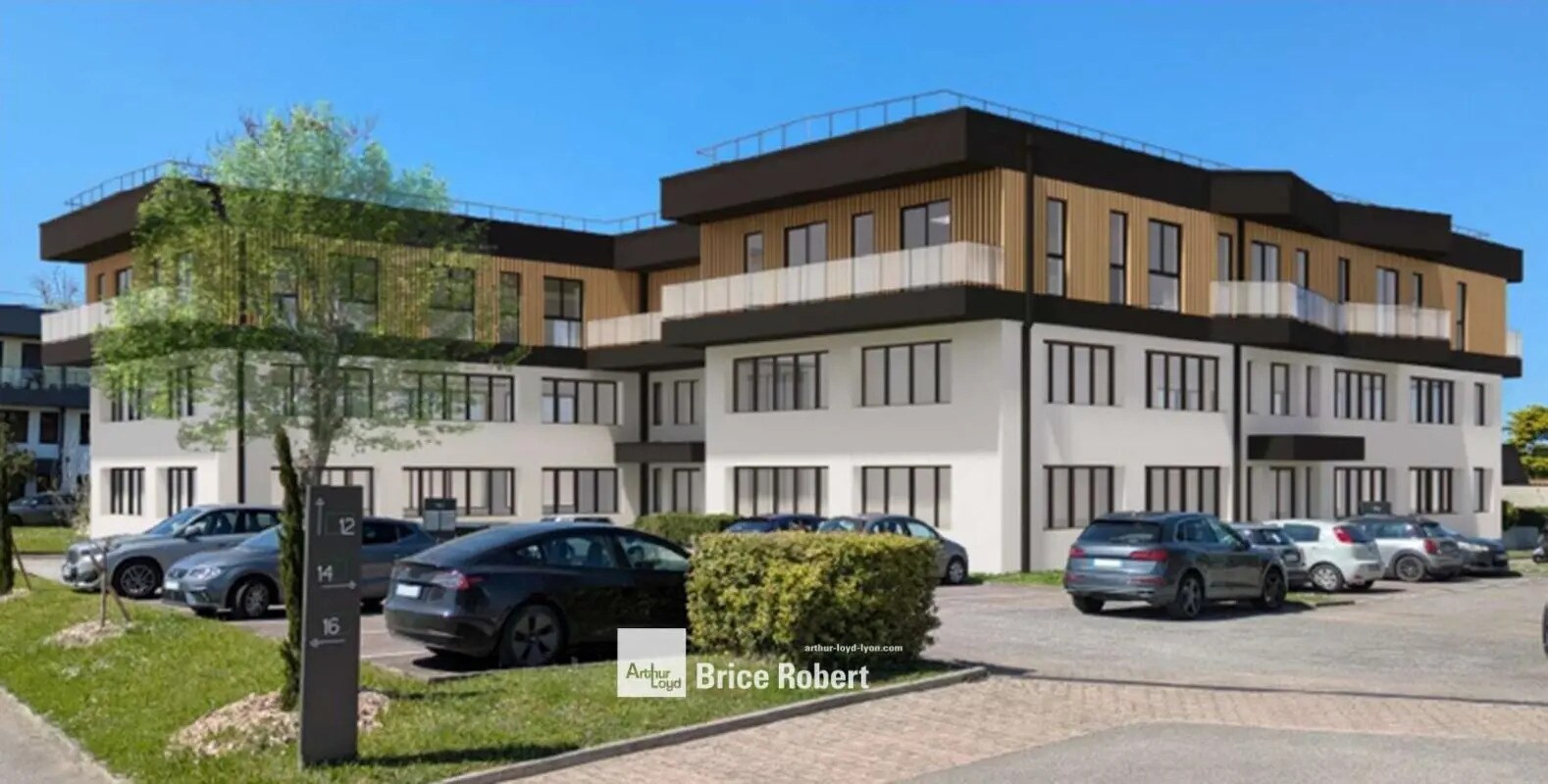 Office in Tassin-la-Demi-Lune for sale Building Photo- Image 1 of 4