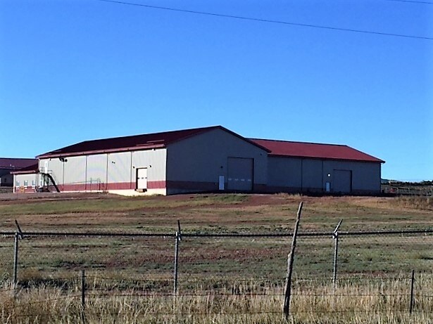 1471 Garman Ct, Gillette, WY à vendre - Photo du bâtiment - Image 2 de 17