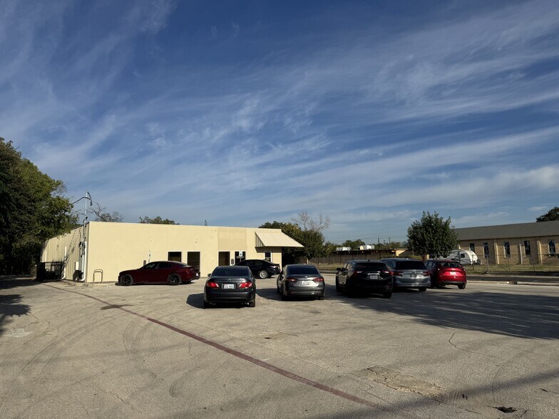 2207 S Zarzamora St, San Antonio, TX à vendre - Photo du bâtiment - Image 3 de 7