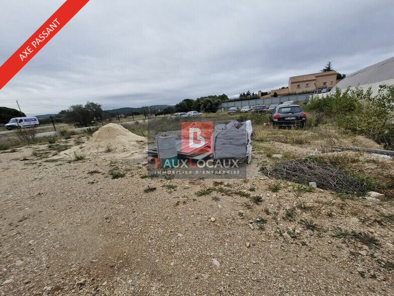Land in La Fare-les-Oliviers for lease - Building Photo - Image 1 of 4