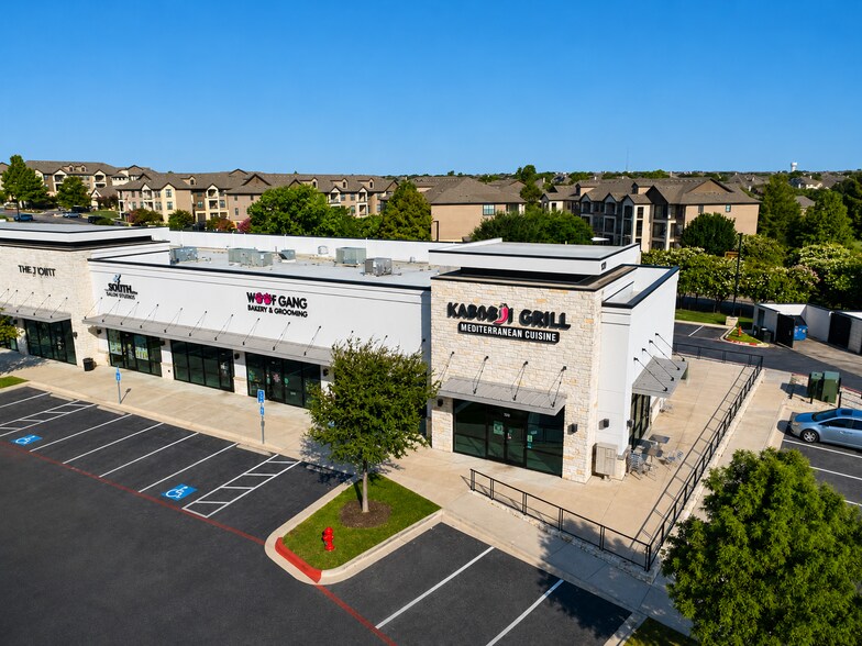 1900 University Blvd, Round Rock, TX à louer - Photo du bâtiment - Image 2 de 8