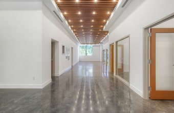 5325 Topanga Canyon Blvd, Woodland Hills, CA for lease Interior Photo- Image 2 of 14