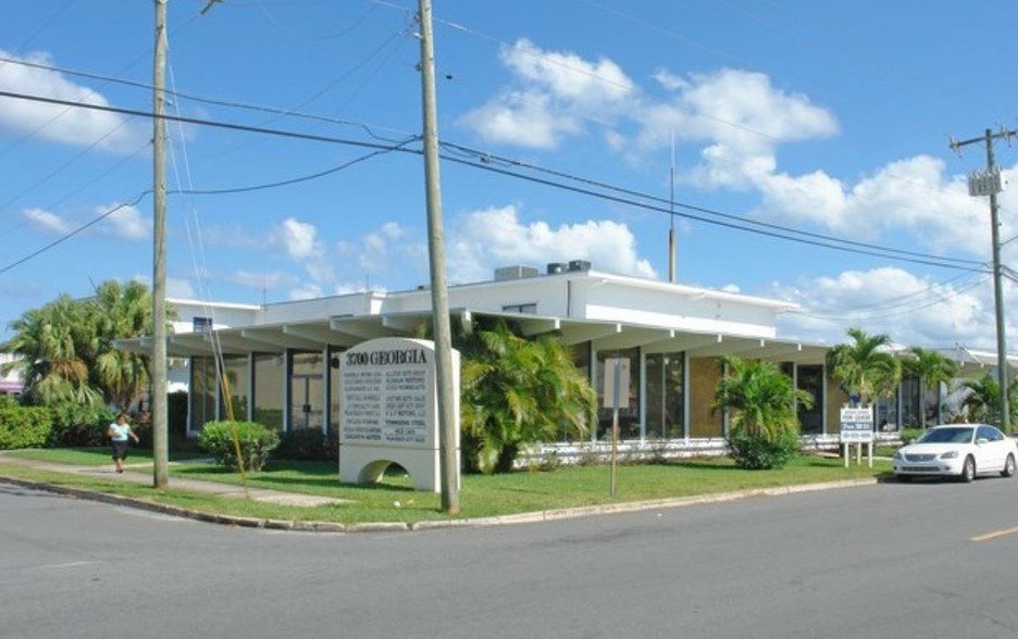 3700 Georgia Ave, West Palm Beach, FL for sale - Primary Photo - Image 1 of 1