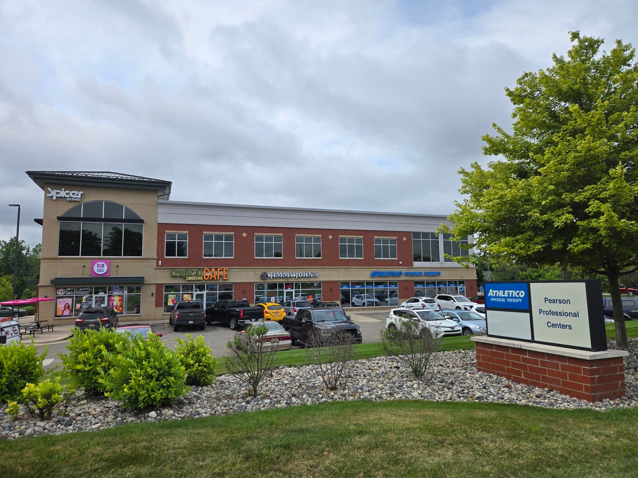 1595 W Lake Lansing Rd, East Lansing, MI for lease Building Photo- Image 1 of 18