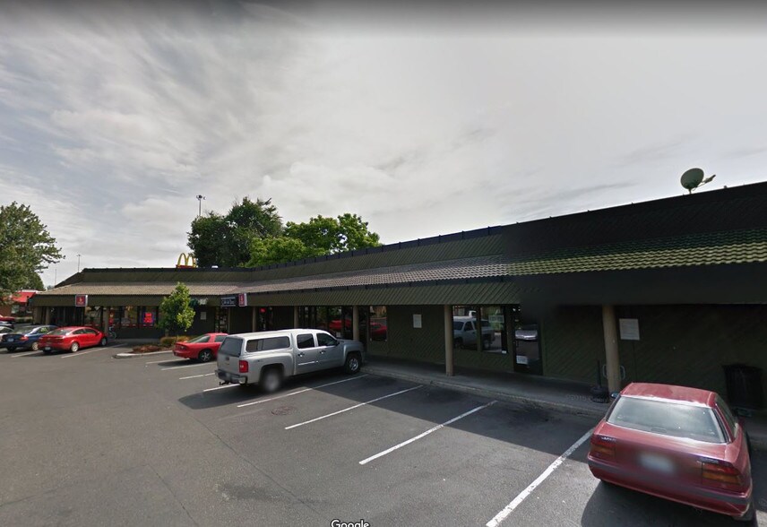 11915-12229 N Center Ave, Portland, OR for lease - Building Photo - Image 2 of 11