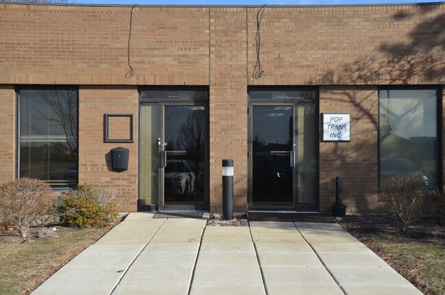 More details for 4255 Westbrook Dr, Aurora, IL - Office for Lease