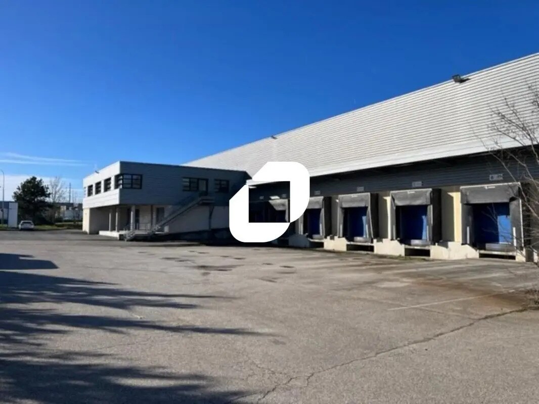 501 Rue du Beaujolais, Miribel for lease Building Photo- Image 1 of 31