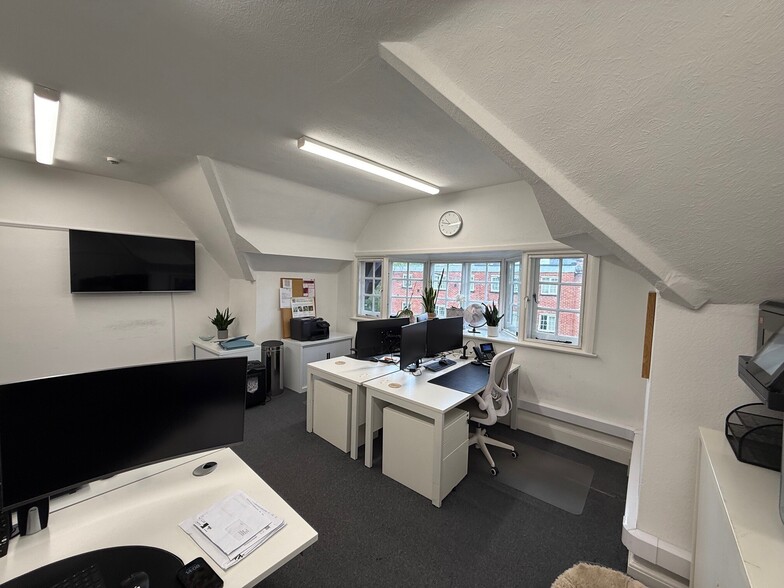 6 Burkes Para, Beaconsfield for lease - Building Photo - Image 2 of 7