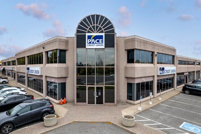 Plus de détails pour 8111 Jane St, Vaughan, ON - Bureau à louer
