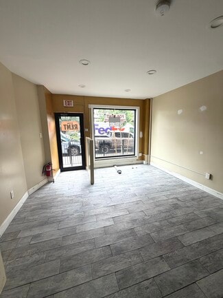 More details for 3107 37th St, Astoria, NY - Retail for Lease