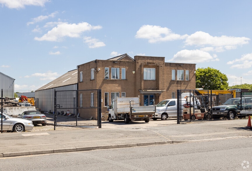 Lowfields Rd, Leeds for sale - Building Photo - Image 2 of 5