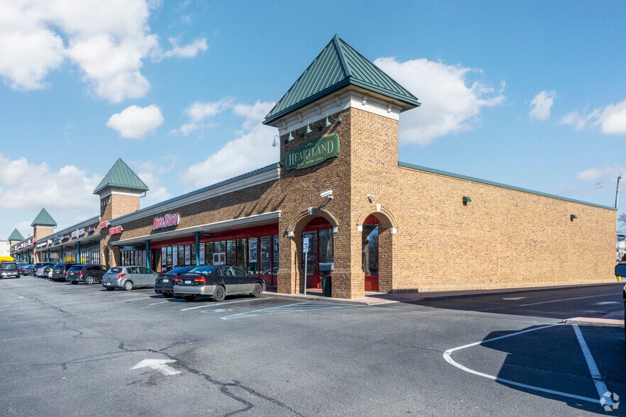 2295 Richmond Ave, Staten Island, NY for lease - Primary Photo - Image 1 of 4