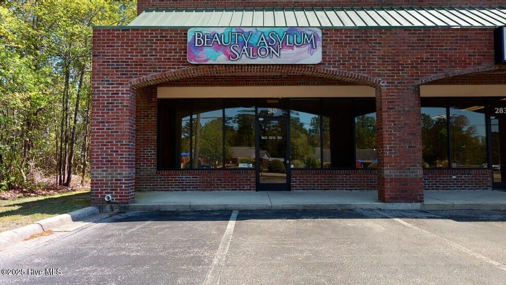 2820-2840 Henderson Dr, Jacksonville, NC à vendre - Photo du bâtiment - Image 2 de 2