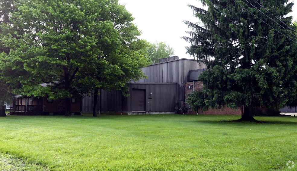 181 Potomac Ave, Tallmadge, OH à vendre - Photo du bâtiment - Image 2 de 3
