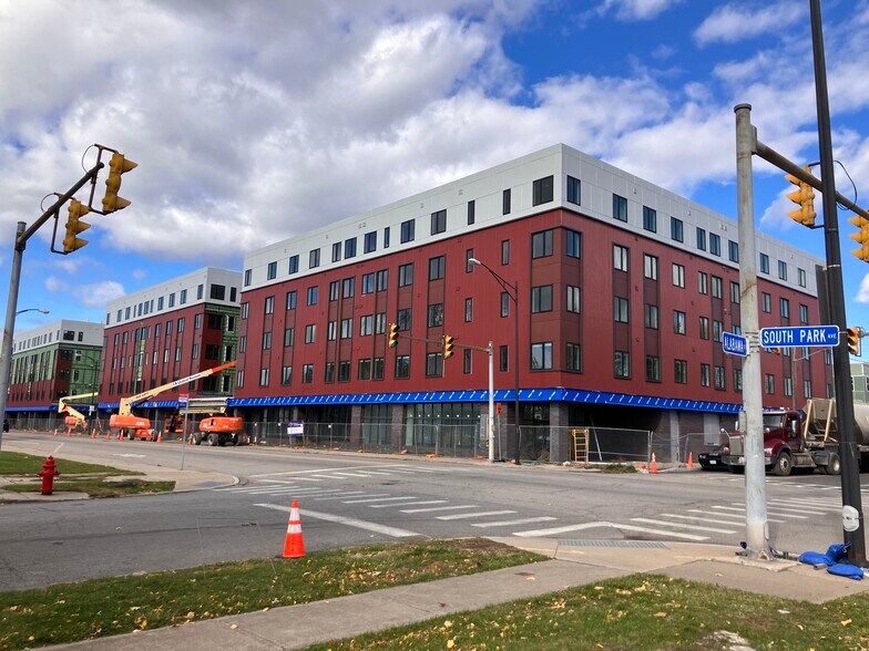 448 South Park Ave, Buffalo, NY à louer - Photo du bâtiment - Image 1 de 11