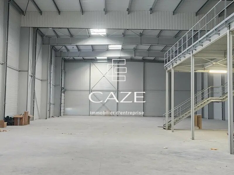 Industrial in Blanquefort for lease Building Photo- Image 1 of 12