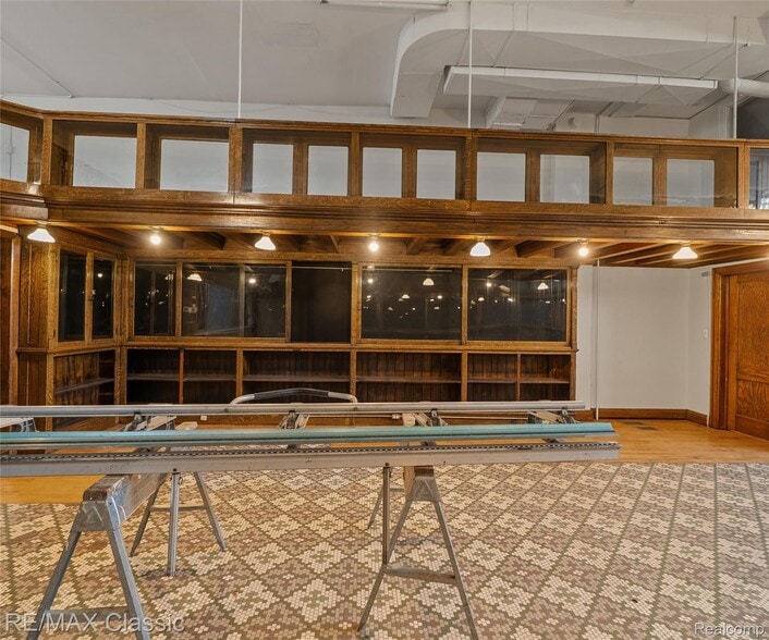 5101 Trumbull St, Detroit, MI for sale - Interior Photo - Image 3 of 5