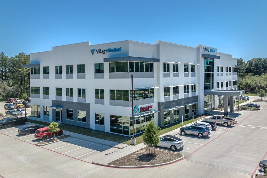 155 School St, Tomball, TX à louer - Photo du bâtiment - Image 1 de 5