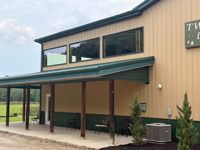 273 Tackett Ln, Piketon, OH à vendre - Photo du bâtiment - Image 2 de 21