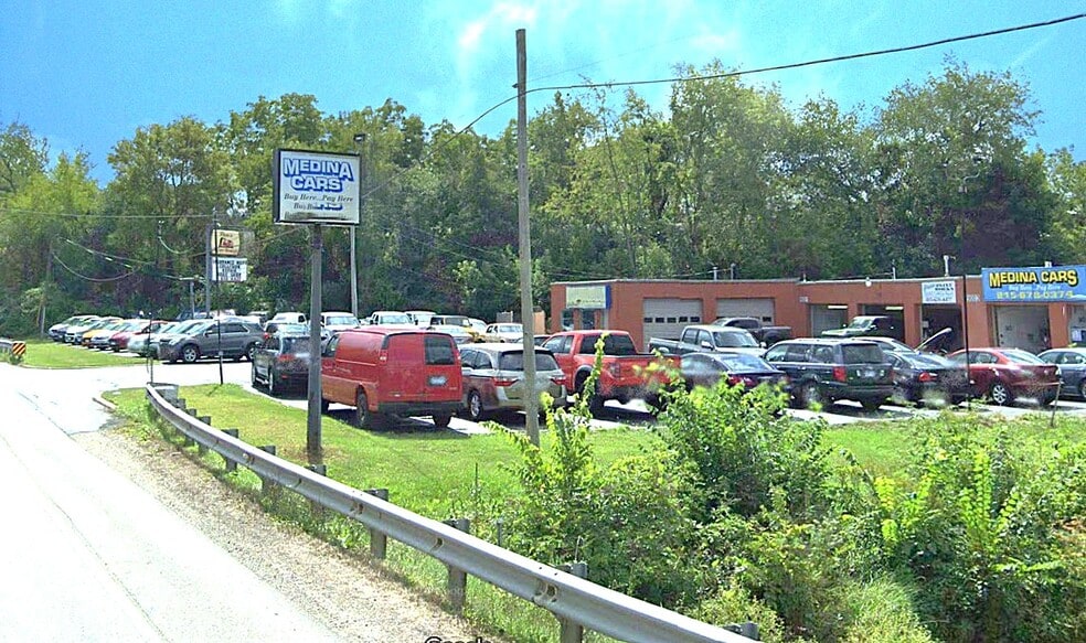 9001-9003 US Highway 12, Richmond, IL for sale - Building Photo - Image 2 of 4