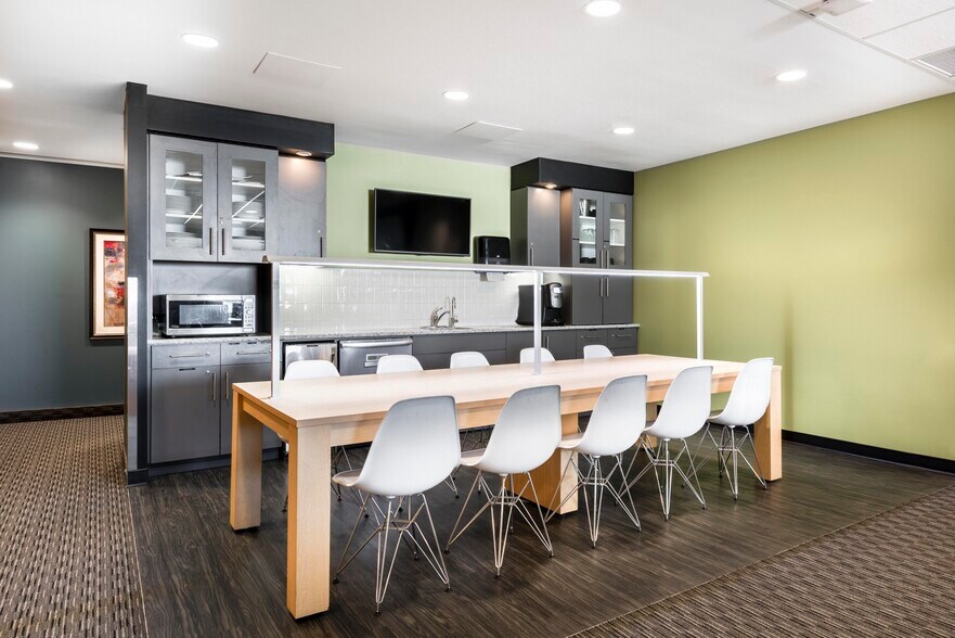 1959 Upper Water St, Halifax, NS à louer - Photo intérieure - Image 2 de 4