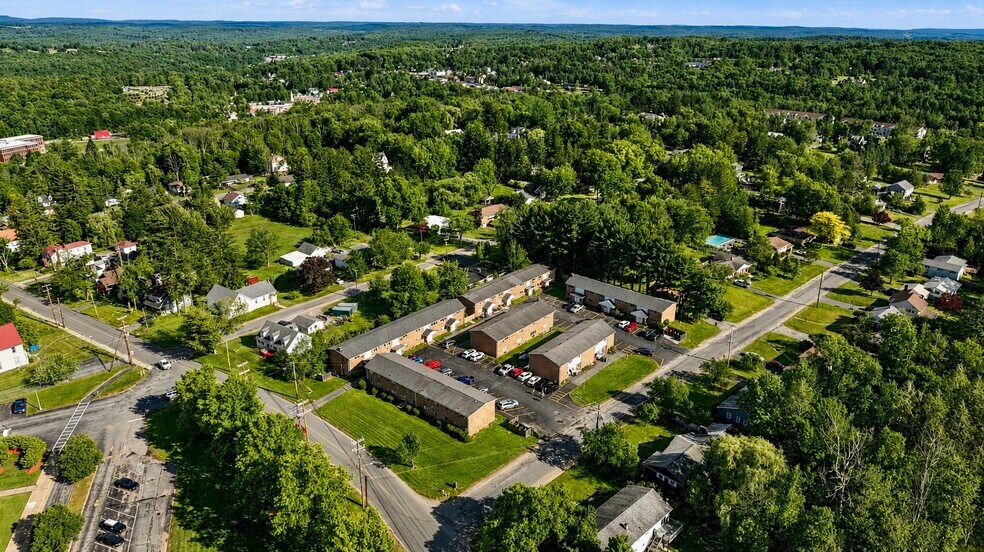 79 Yaun Ave, Liberty, NY à vendre - Aérien - Image 2 de 33