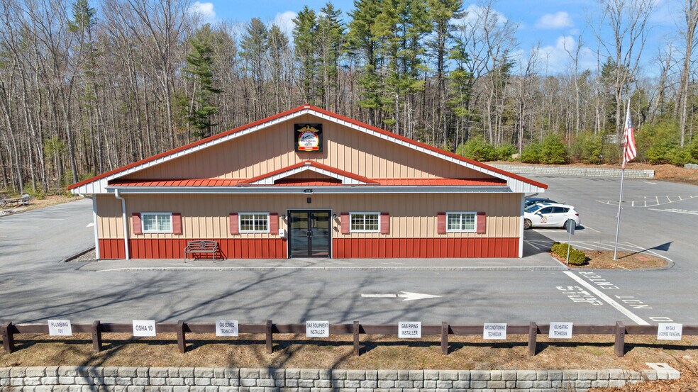 109 Towle Farm Rd, Hampton, NH à vendre - Photo du bâtiment - Image 3 de 26