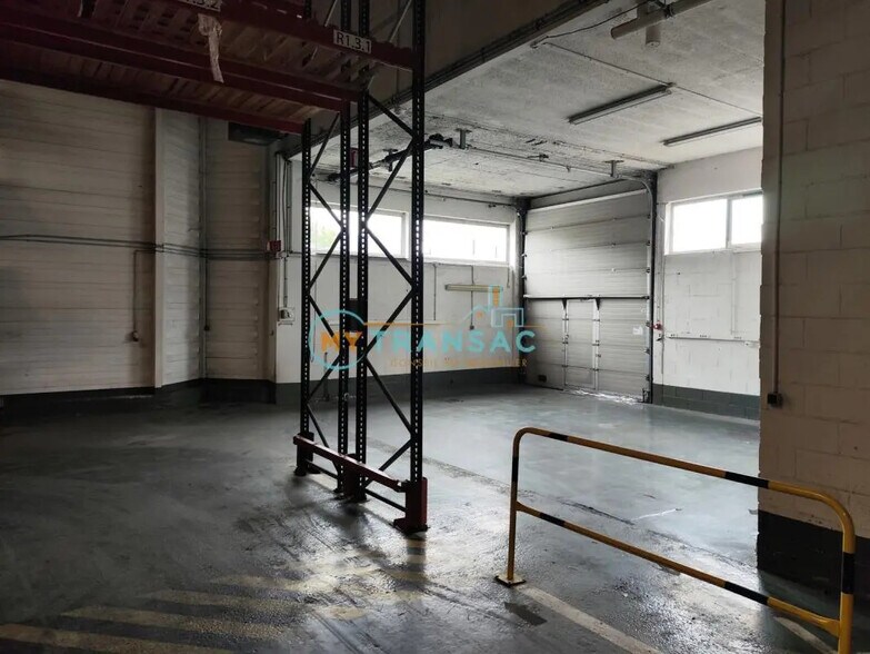 Flex dans Bonneuil-sur-Marne à louer - Photo du bâtiment - Image 2 de 11