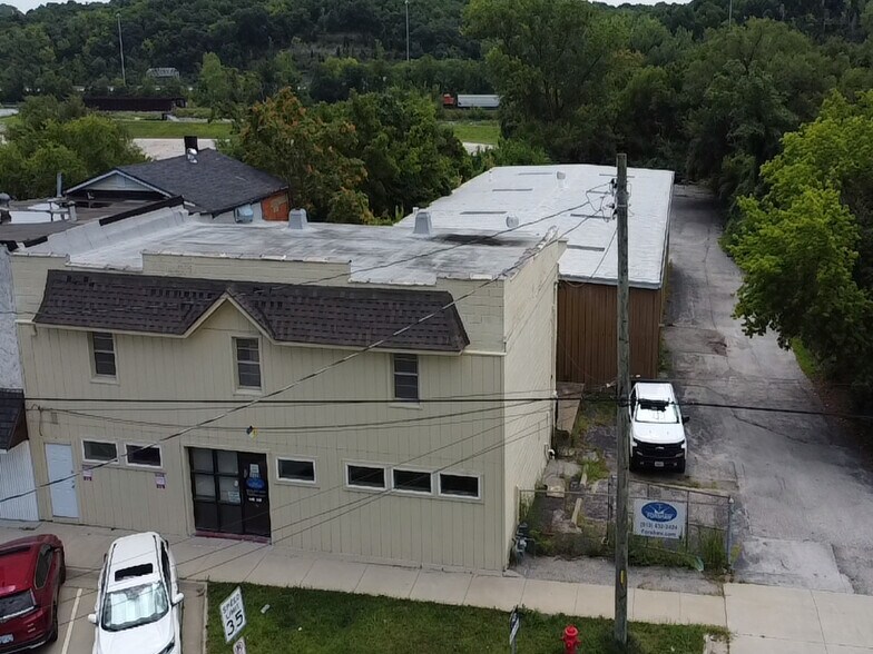 1129 Merriam Ln, Kansas City, KS à vendre - Photo du bâtiment - Image 1 de 3