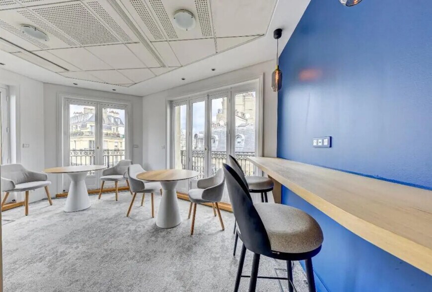 6 Avenue Franklin D. Roosevelt, Paris for lease - Interior Photo - Image 2 of 3