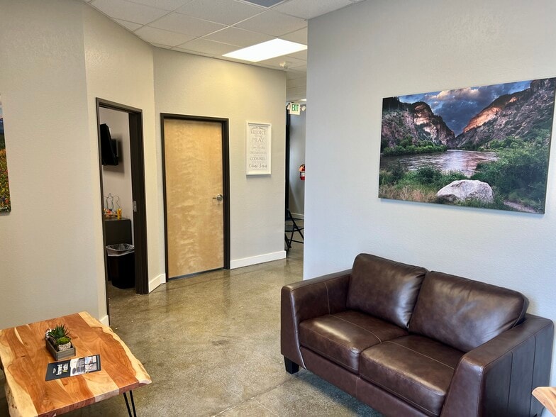 19647 Solar Cir, Parker, CO for sale - Building Photo - Image 3 of 39
