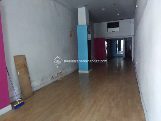 Commerce de détail dans Cáceres, Cáceres à louer - Photo du bâtiment - Image 3 de 3