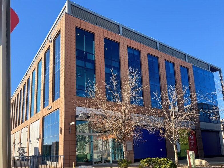 8354 Northfield Blvd, Denver, CO for lease - Building Photo - Image 3 of 13