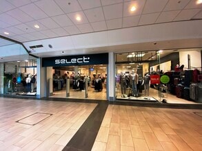 Hagley Mall, Halesowen for lease Interior Photo- Image 1 of 3