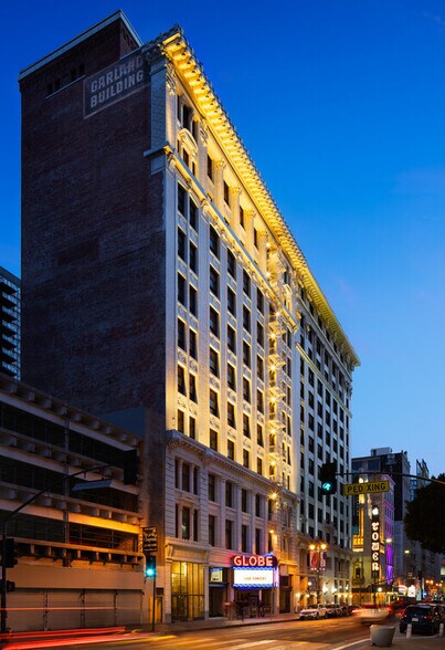 740-748 S Broadway, Los Angeles, CA à louer - Photo du bâtiment - Image 3 de 7