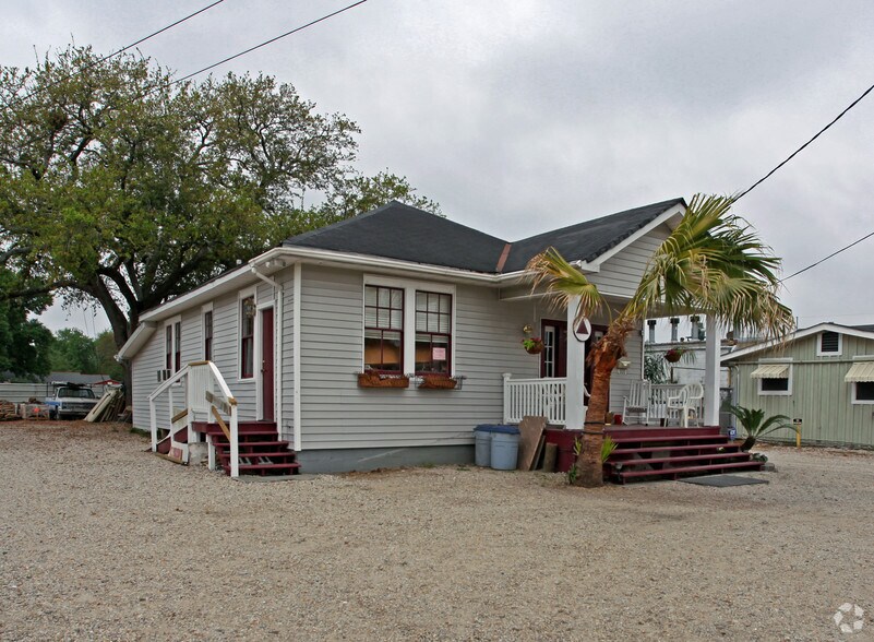1110 Central Ave, Metairie, LA à vendre - Photo du bâtiment - Image 2 de 2