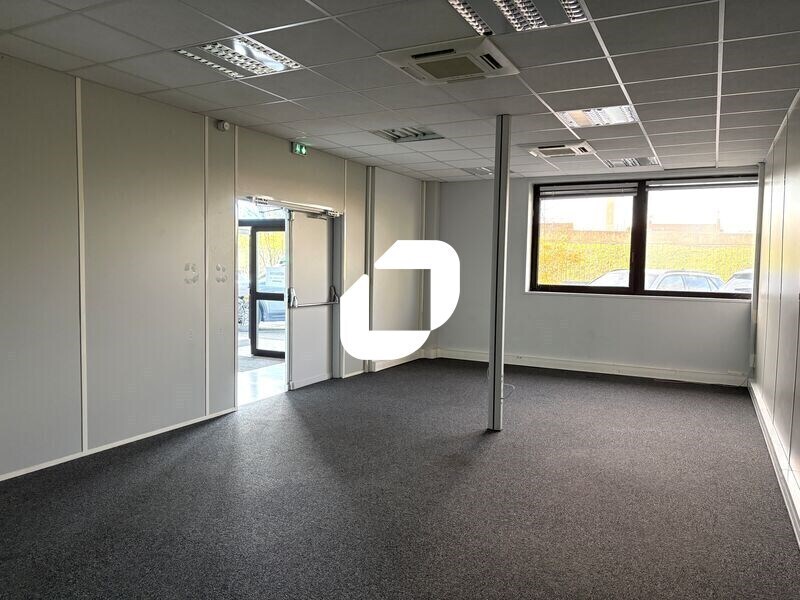 Rue Des Brosses, Villeurbanne for lease Interior Photo- Image 1 of 15
